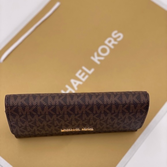 Michael Kors Jet Set Travel Trifold Wallet - Picture 3 of 9